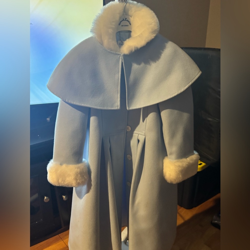 Vintage-Style Women's Light Blue Wool Coat with Faux Fur Trim